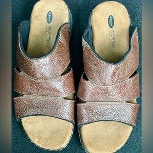 Men’s 12.    Dr. Scholl's Brown Leather Slide Sandals